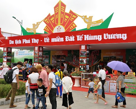 Chào xuân Bính Ngọ 2026 – Du xuân về miền đất Tổ: hành trình tâm linh khởi đầu năm mới
