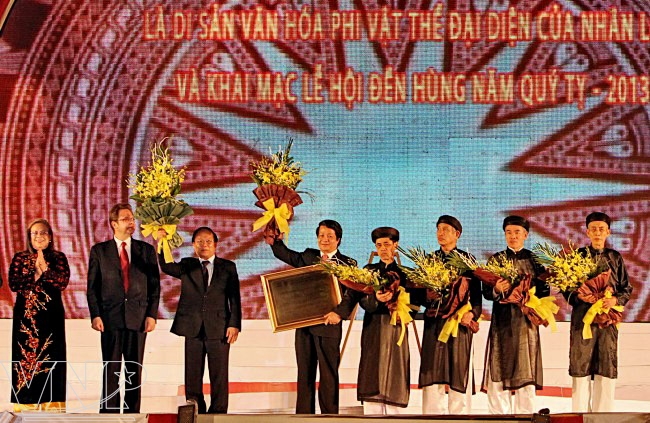 Đền Hùng trong hành trình về nguồn: Tham quan, chiêm bái và trải nghiệm văn hóa