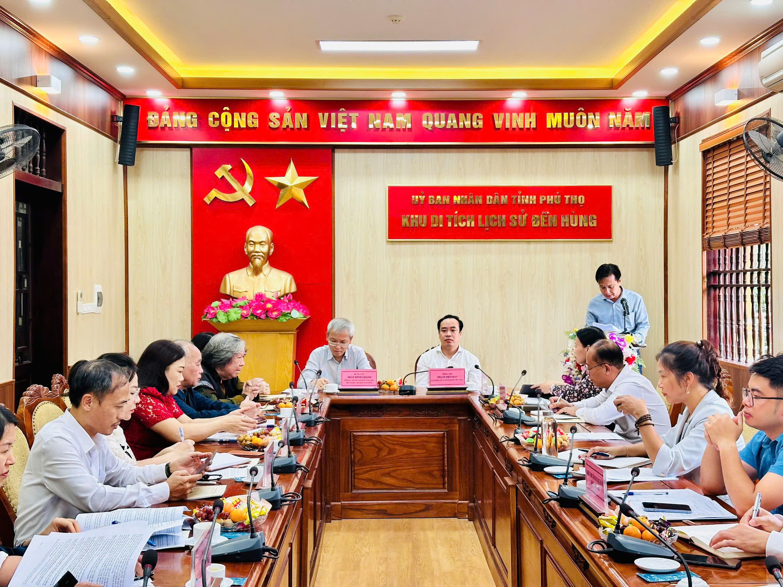 Hội nghị xin ý kiến đóng góp về việc tổ chức lại Khu di tích lịch sử Đền Hùng