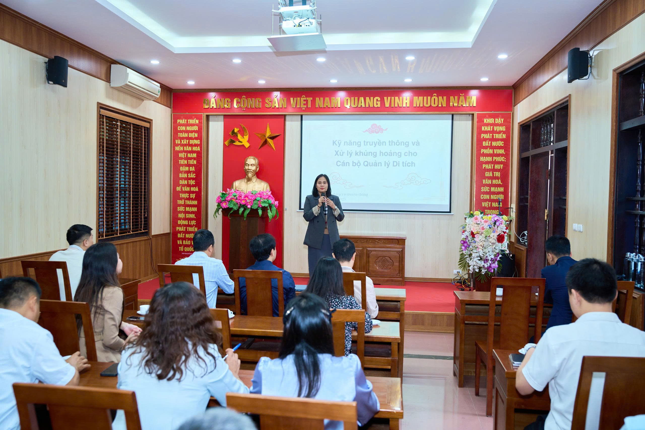 KHU DI TÍCH LỊCH SỬ ĐỀN HÙNG TỔ CHỨC TẬP HUẤN CÔNG TÁC TRUYỀN THÔNG