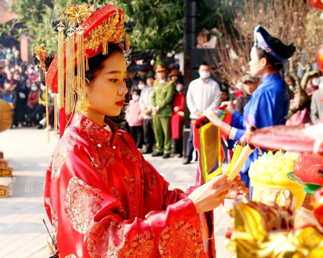 Lễ dâng hương tưởng niệm Tổ Mẫu Âu Cơ tại Khu di tích lịch sử Đền Hùng